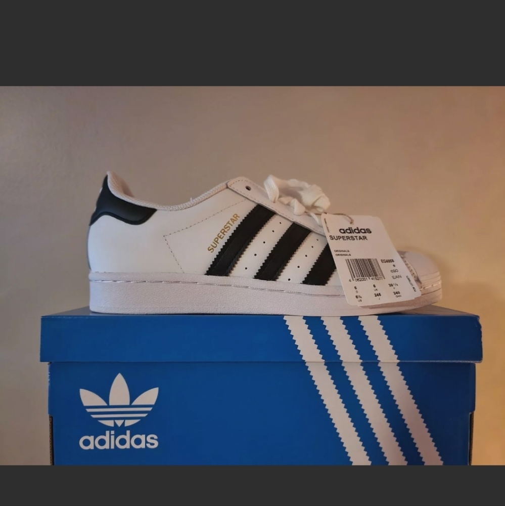 NIB Men's 6.5 Women's 7.5 Adidas Original SUPERSTAR Sneakers FREE SHIPPING LOOK!